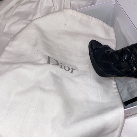 🔥Authentic DIOR Shoes🔥 - Picture 7 of 7